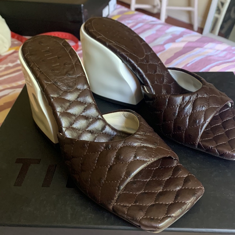 Tibi Kenji sculpted heel mule, NWOT, Size 40. $65 - Picture 5 of 7